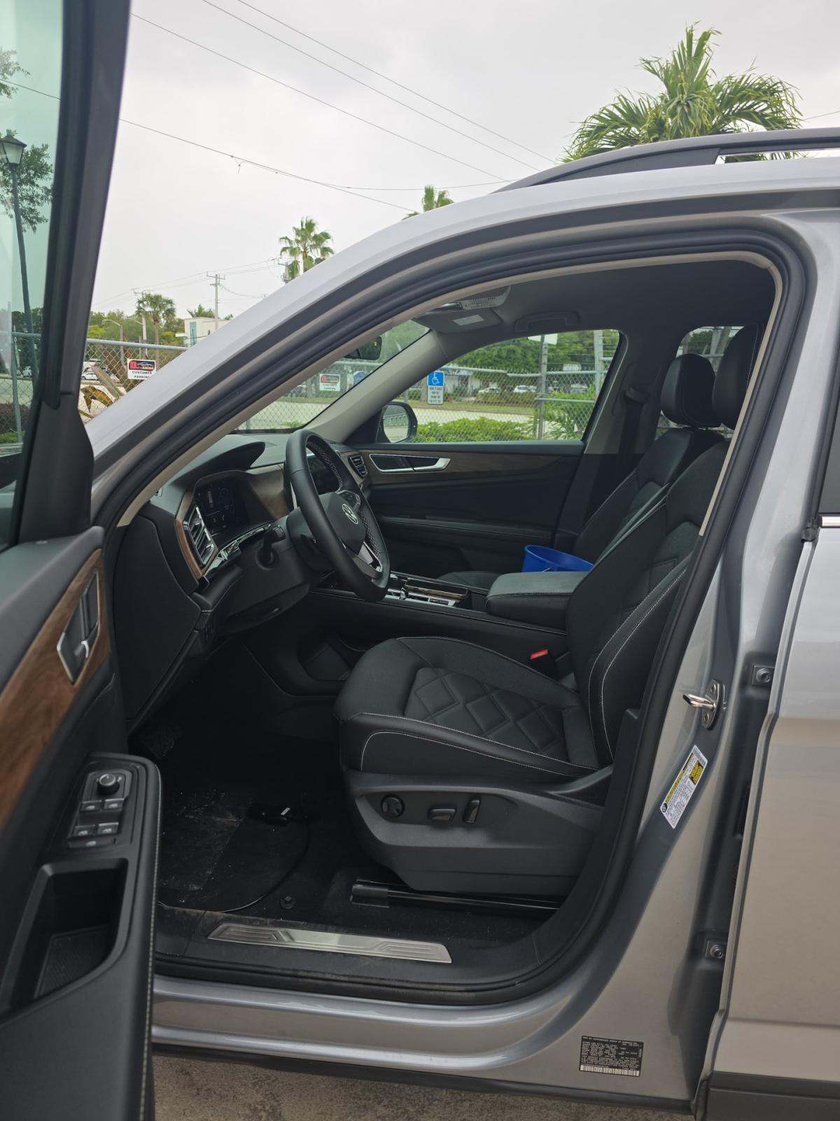 2026 Volkswagen Atlas 2.0T SE FWD