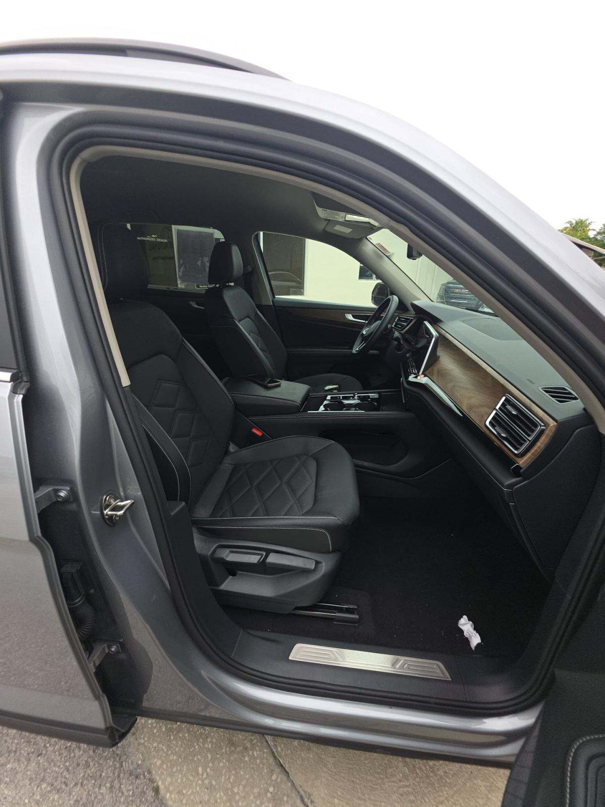 2026 Volkswagen Atlas 2.0T SE FWD