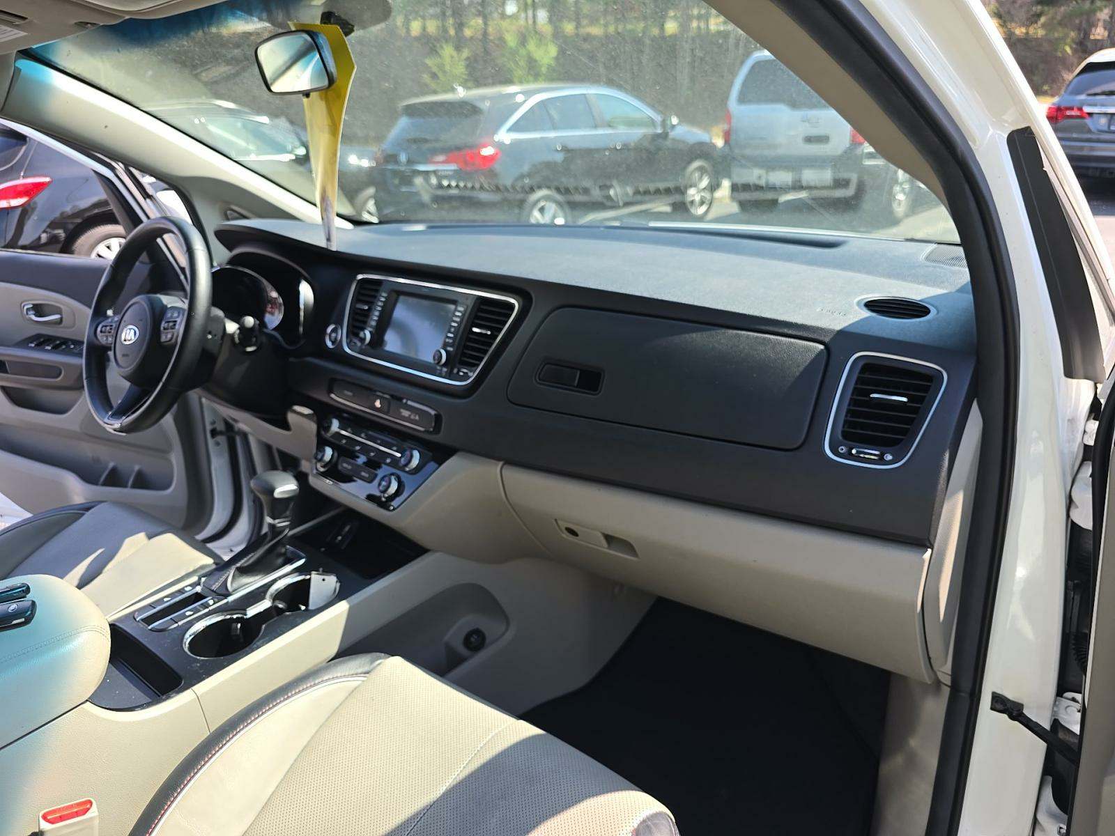 2019 Kia Sedona EX FWD