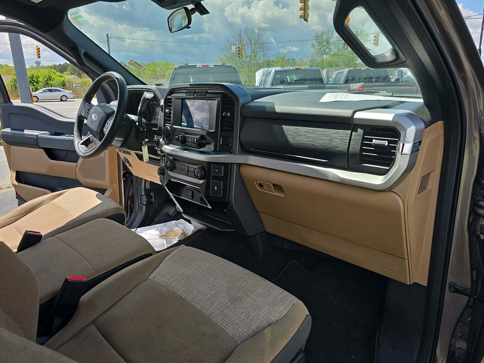 2022 Ford F-150 XLT RWD