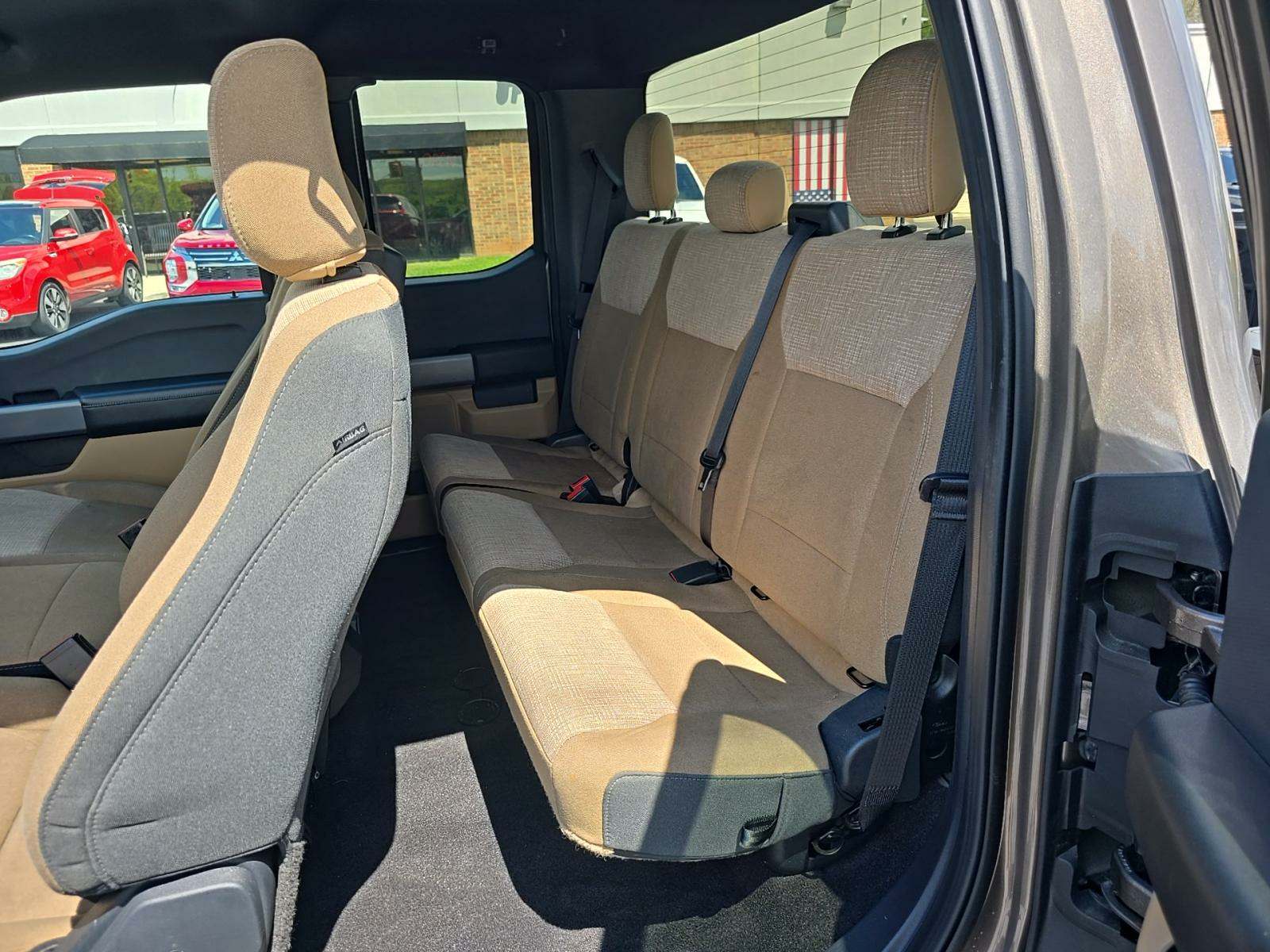 2022 Ford F-150 XLT RWD