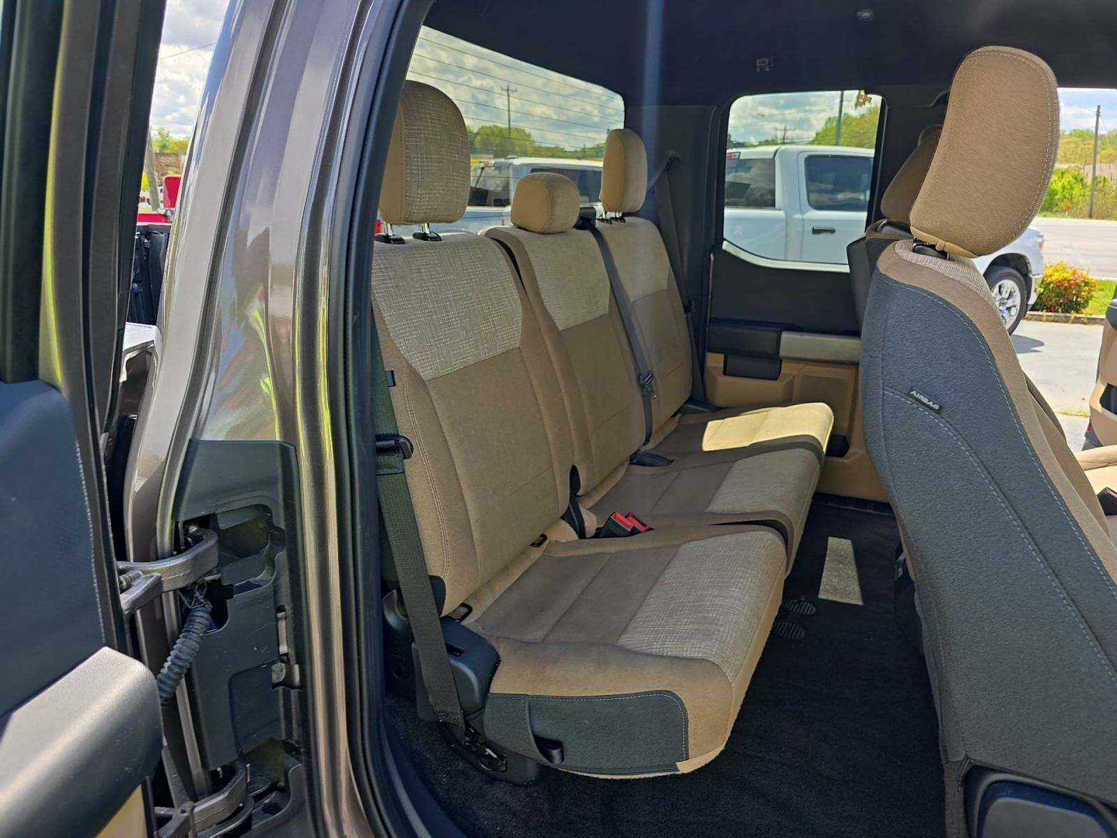 2022 Ford F-150 XLT RWD