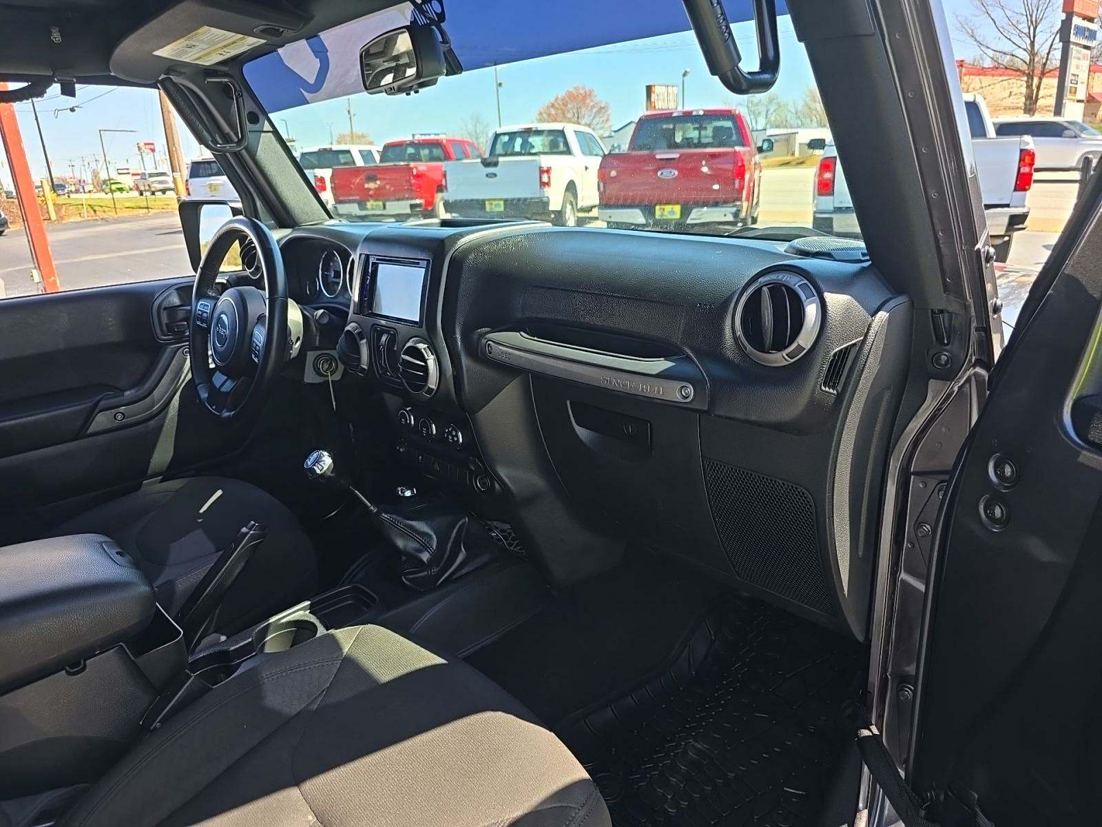 2017 Jeep Wrangler Unlimited Sport Willys Wheeler Edition AWD