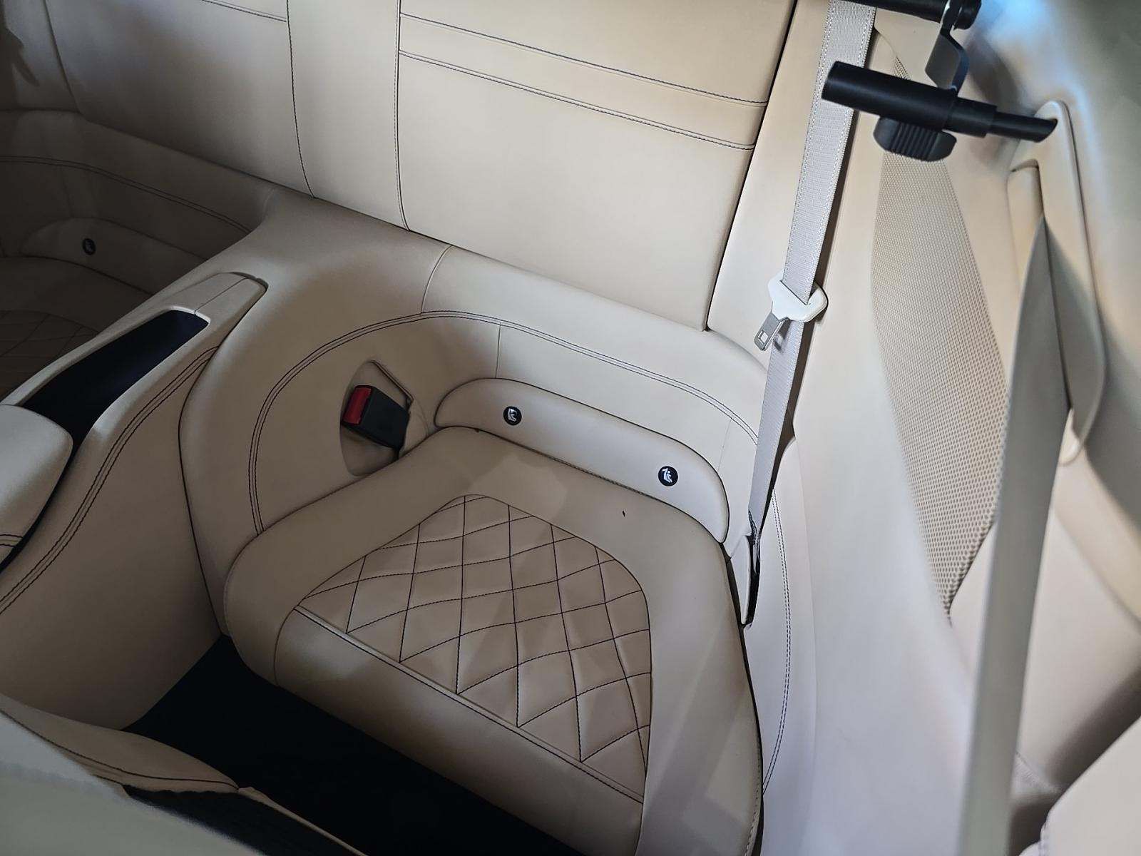 2015 Ferrari California Base RWD