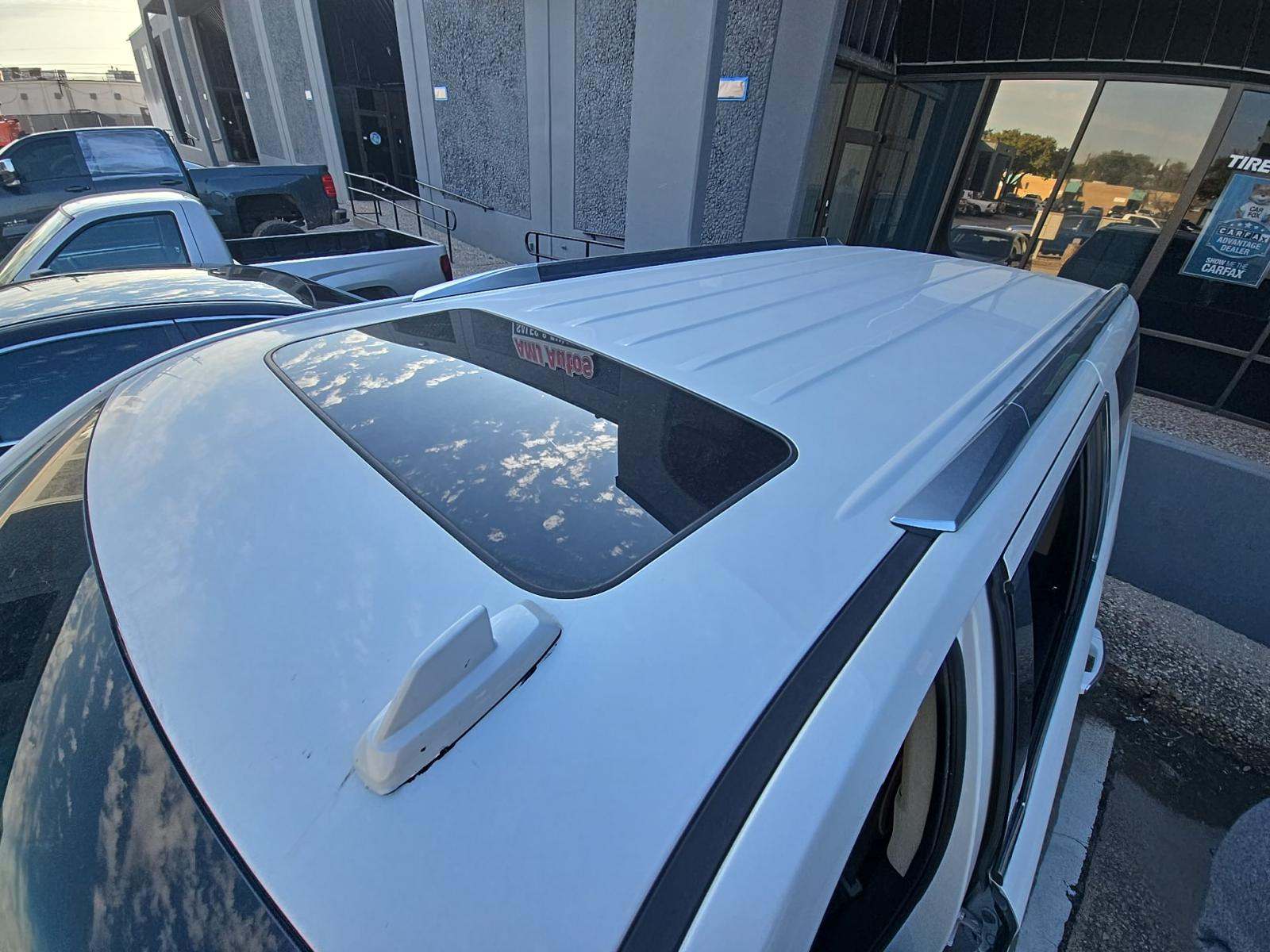 2016 Cadillac Escalade ESV Premium AWD