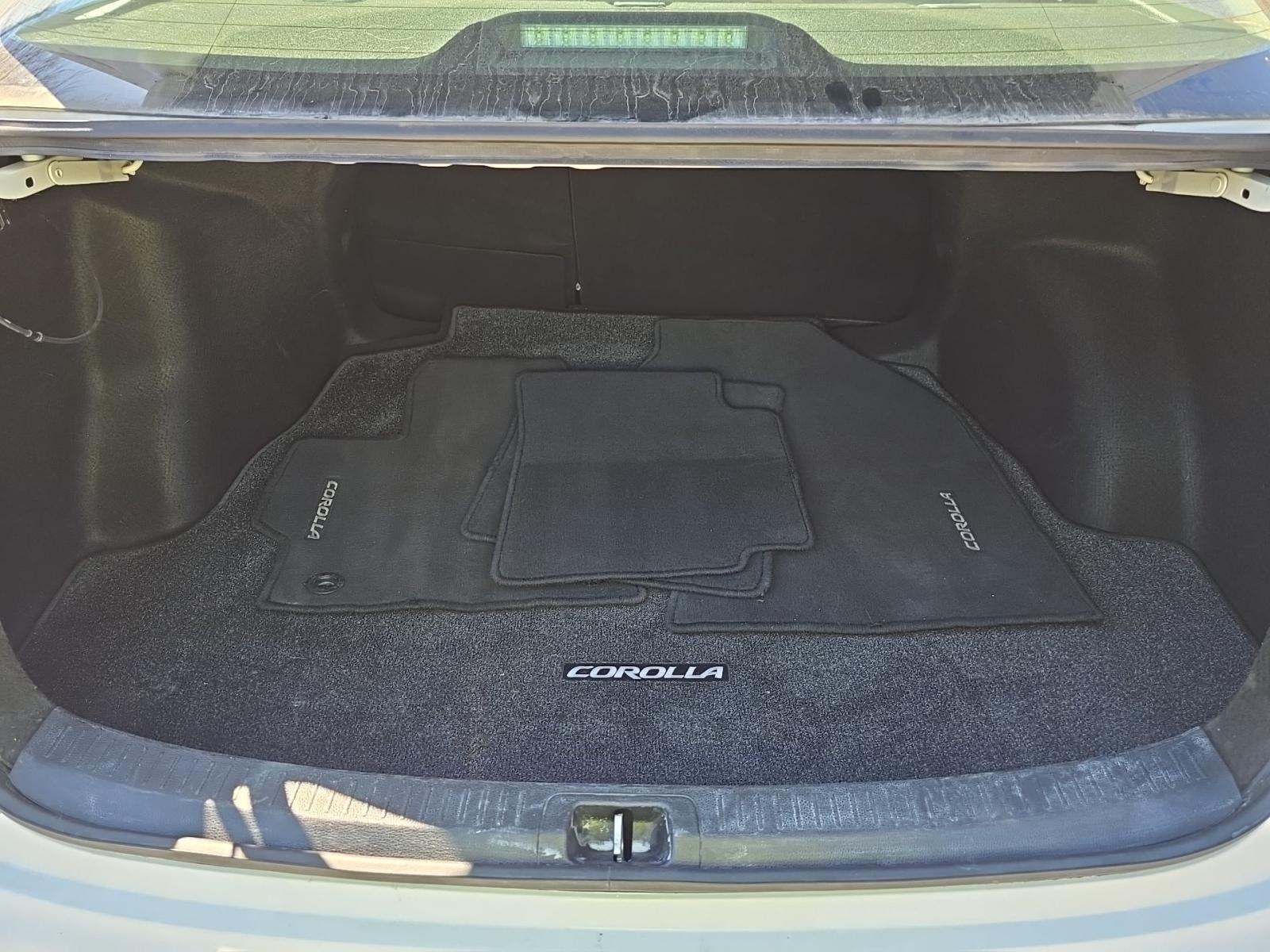 2024 Toyota Corolla LE FWD