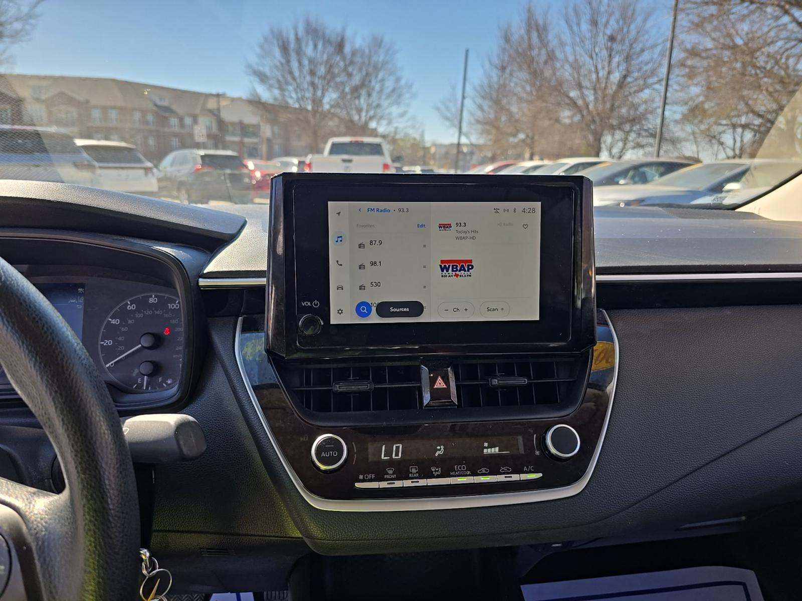 2024 Toyota Corolla LE FWD