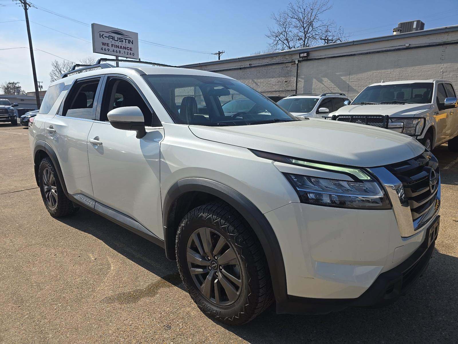 2022 Nissan Pathfinder SV FWD