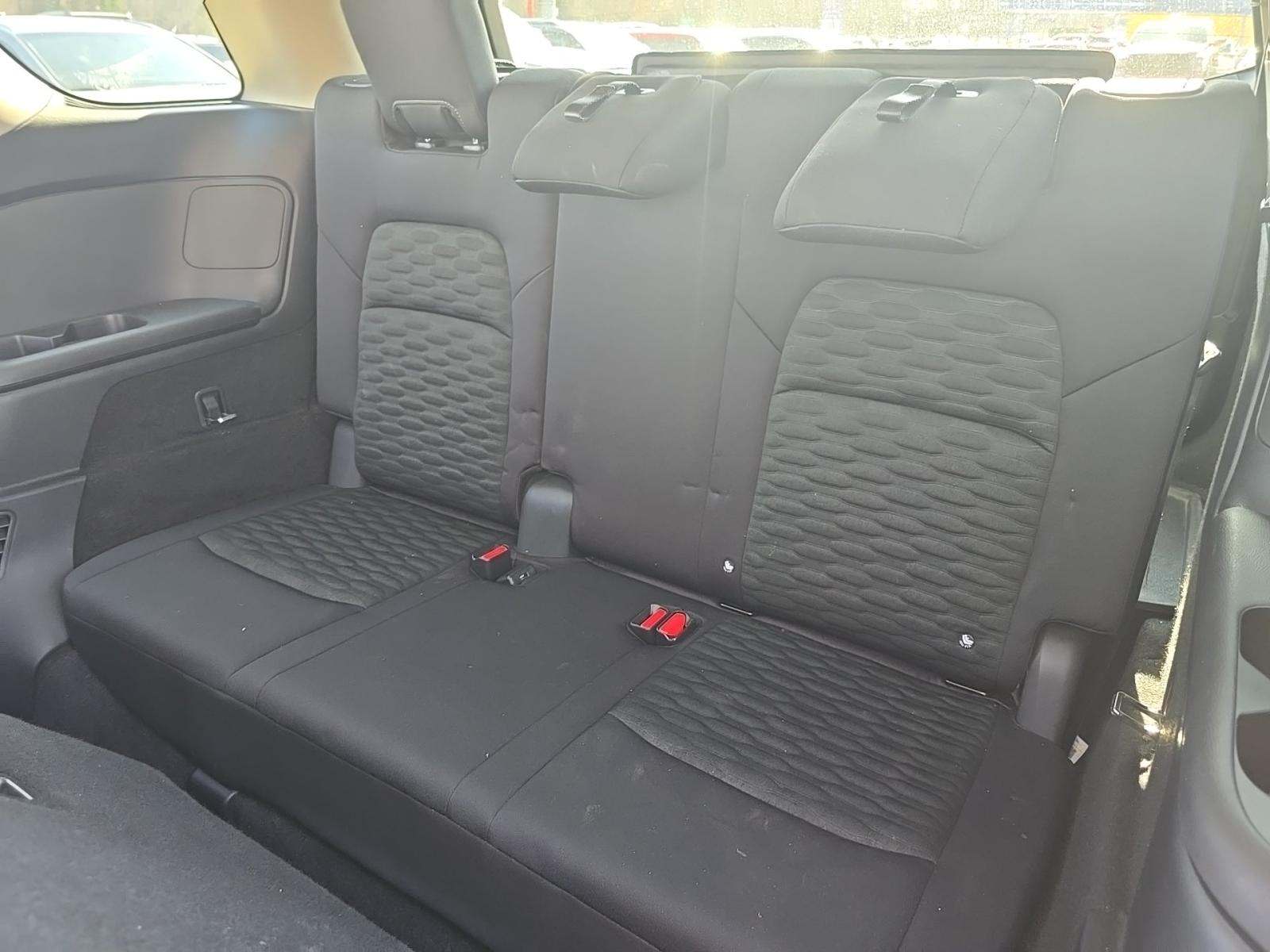 2022 Nissan Pathfinder SV FWD