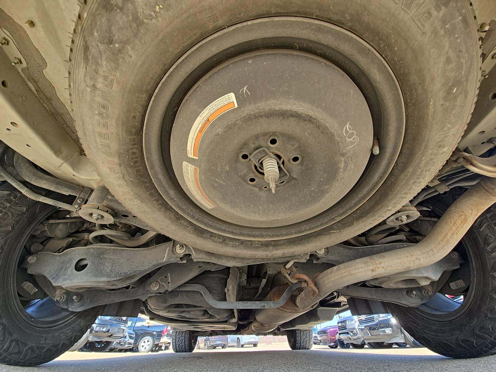 2022 Nissan Pathfinder SV FWD