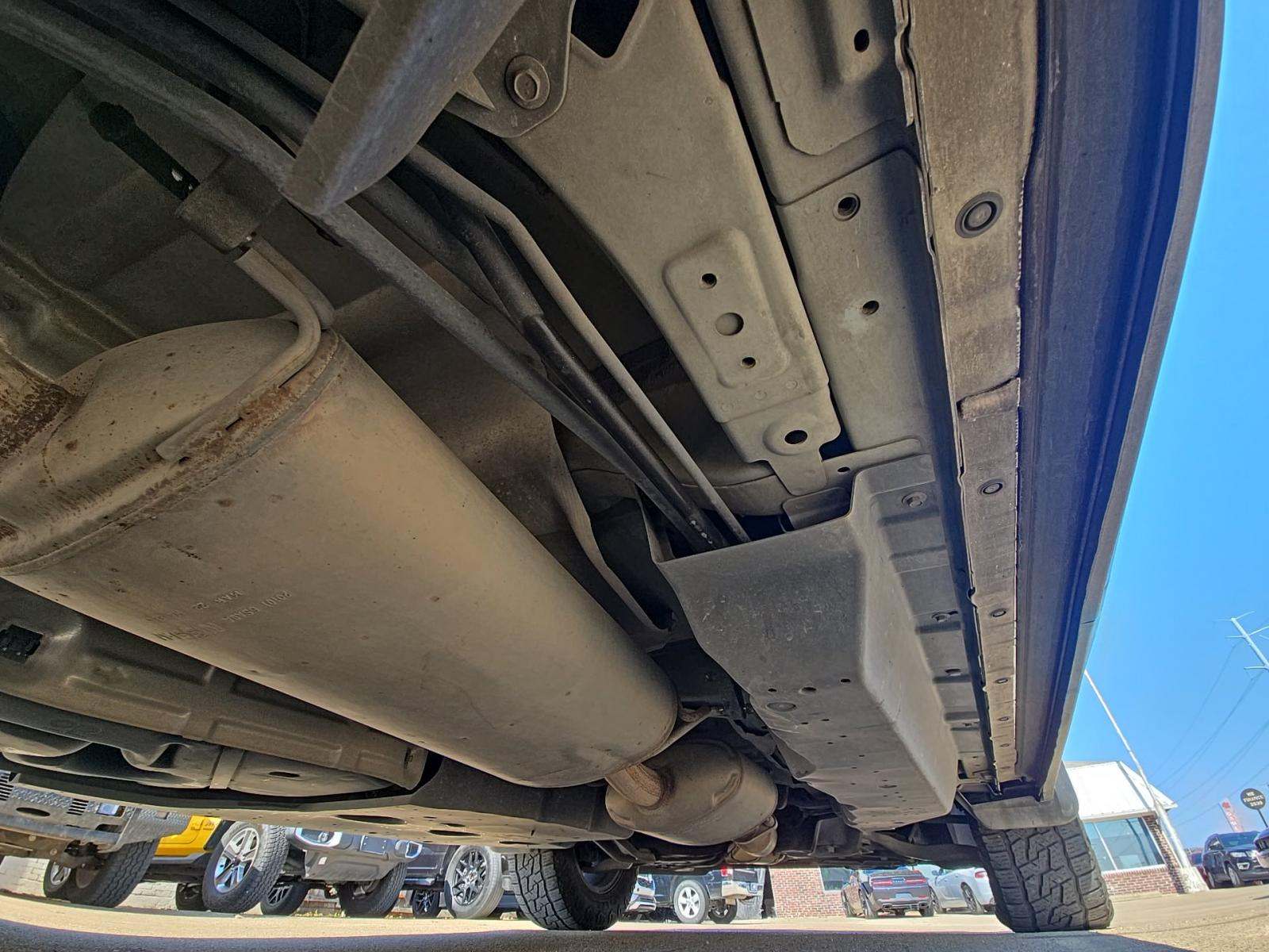 2022 Nissan Pathfinder SV FWD