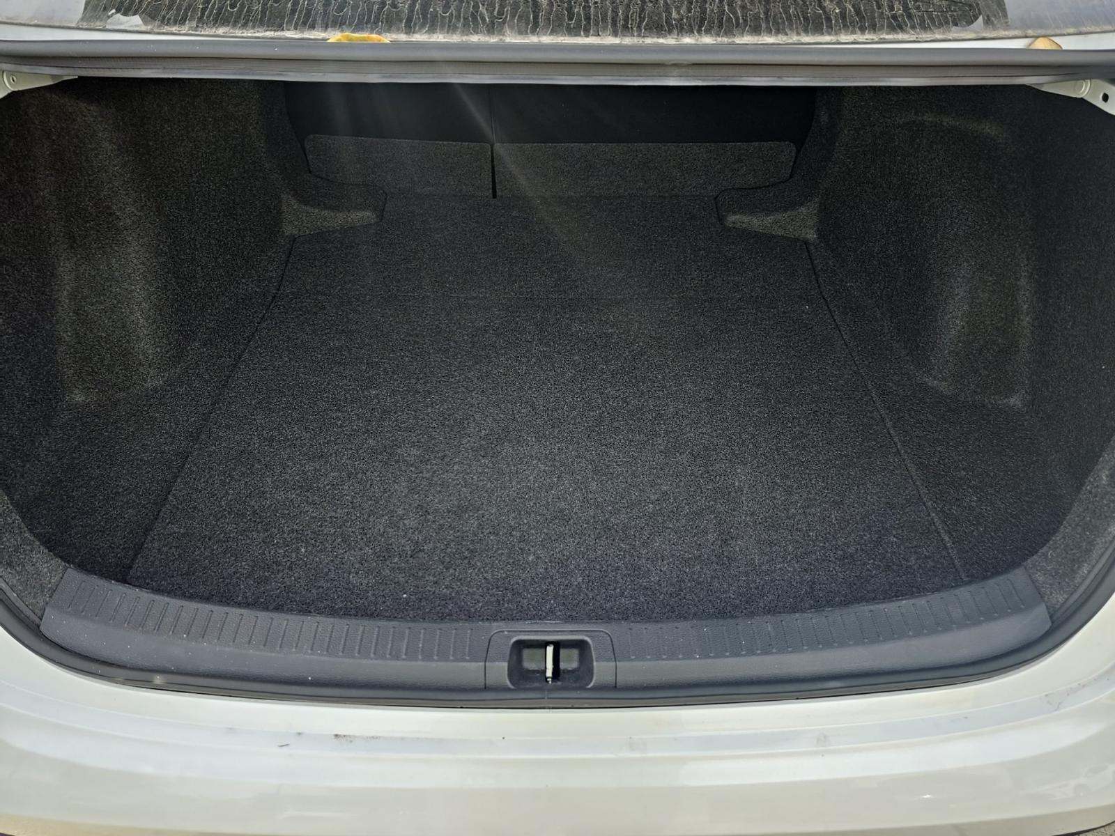 2025 Toyota Corolla LE FWD