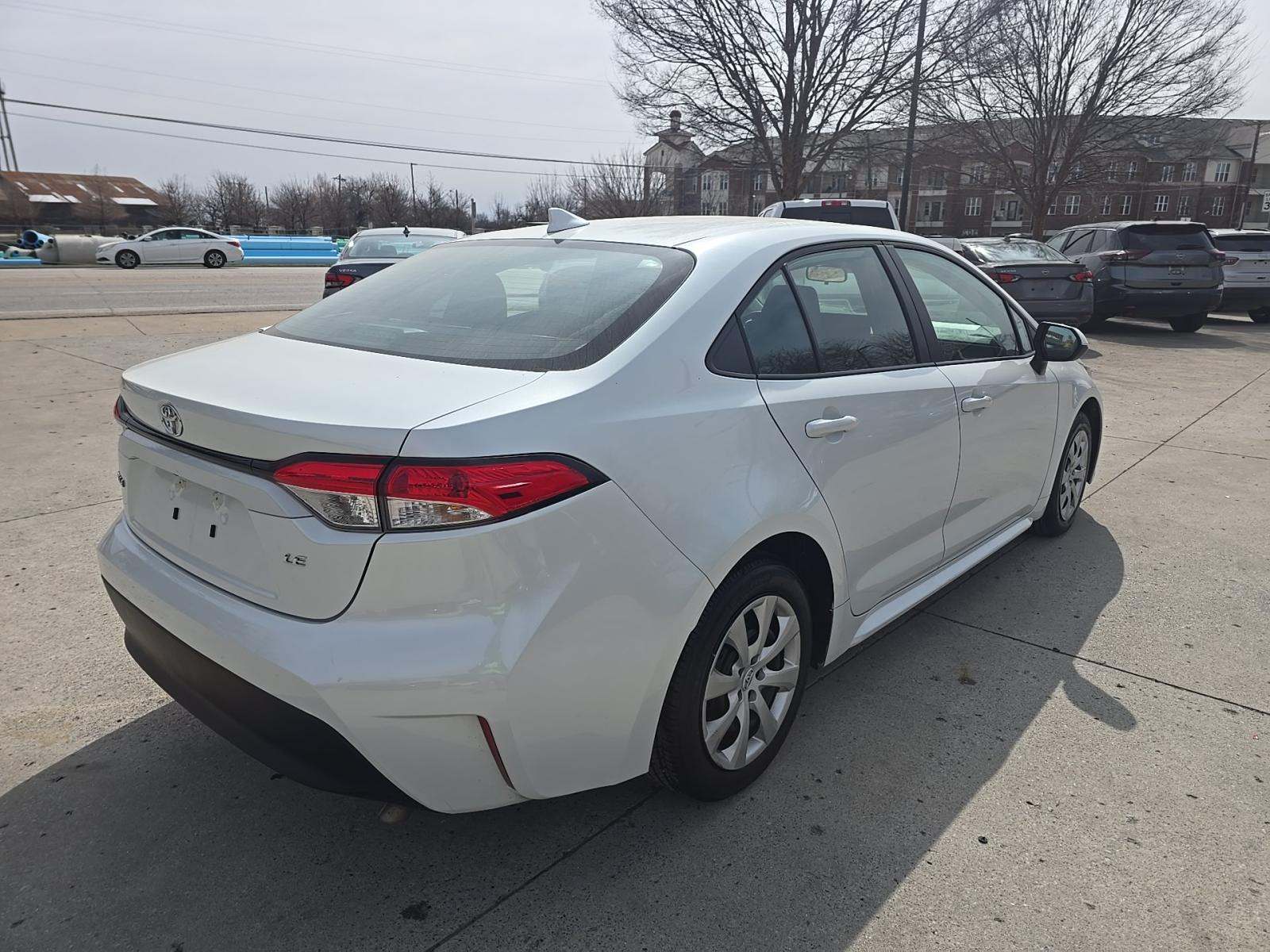 2025 Toyota Corolla LE FWD