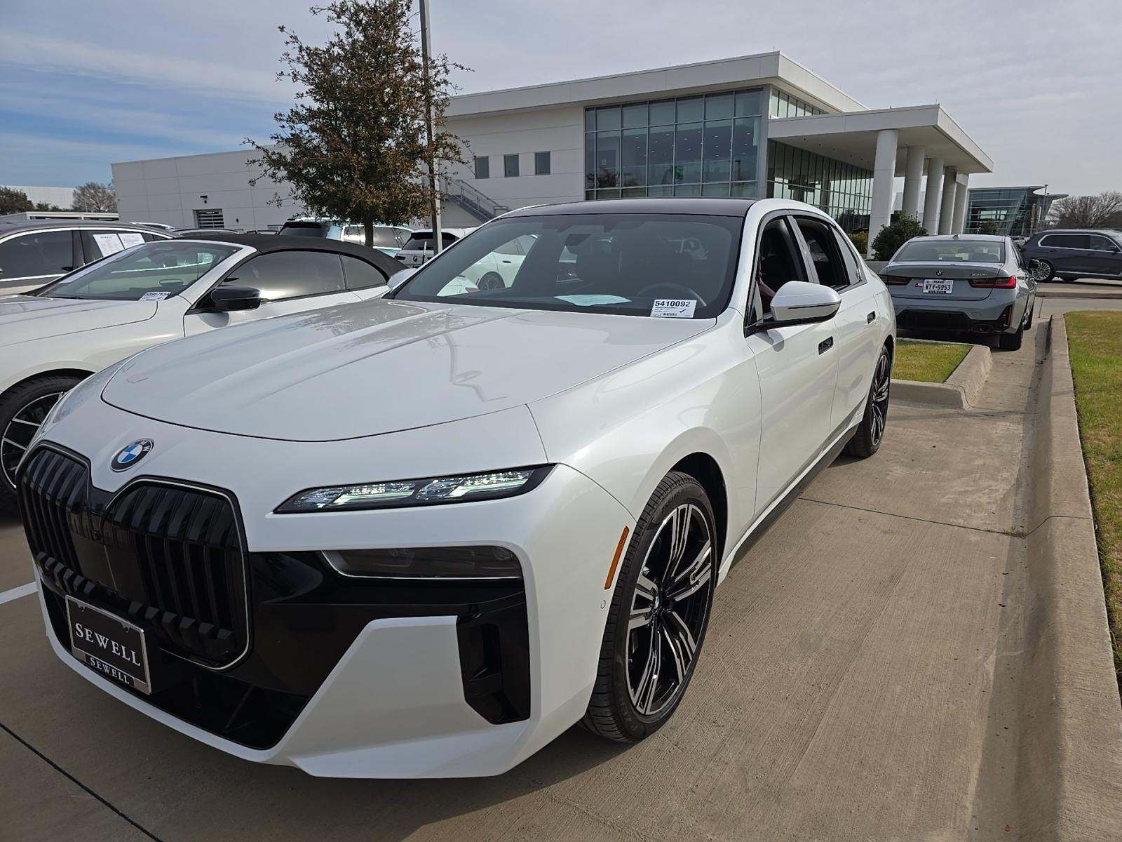 2025 BMW 7 Series 760i xDrive AWD