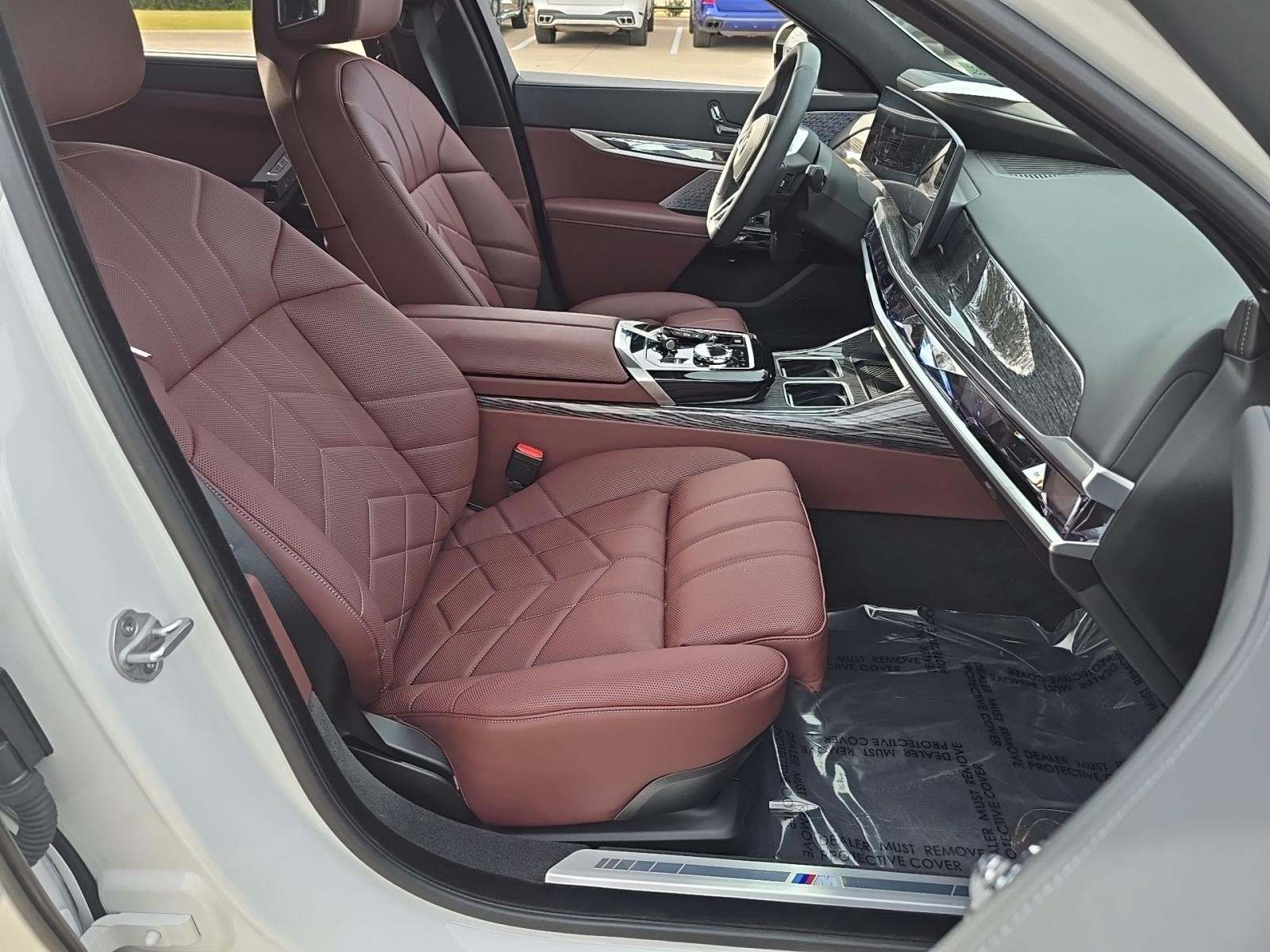 2025 BMW 7 Series 760i xDrive AWD