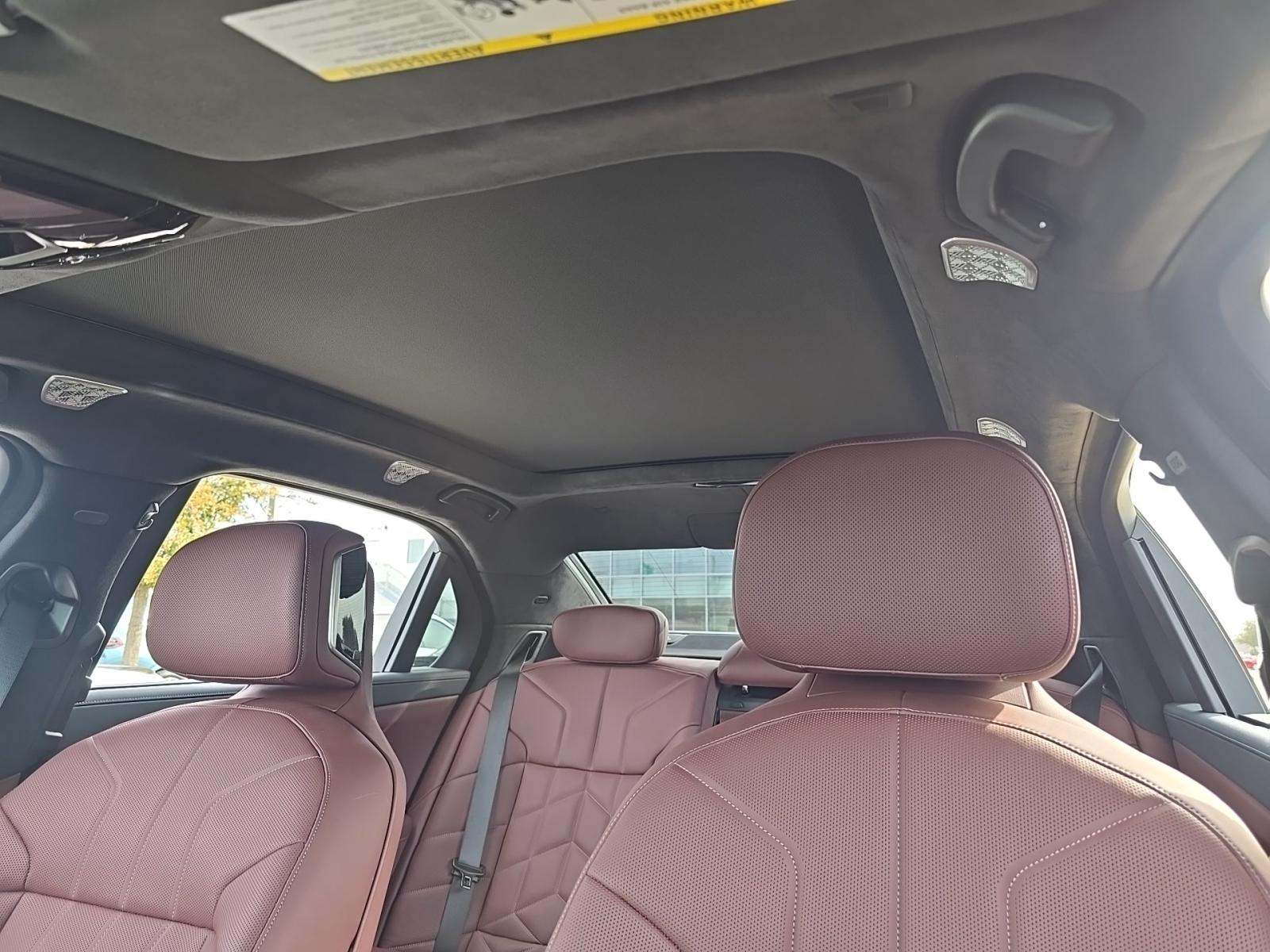 2025 BMW 7 Series 760i xDrive AWD