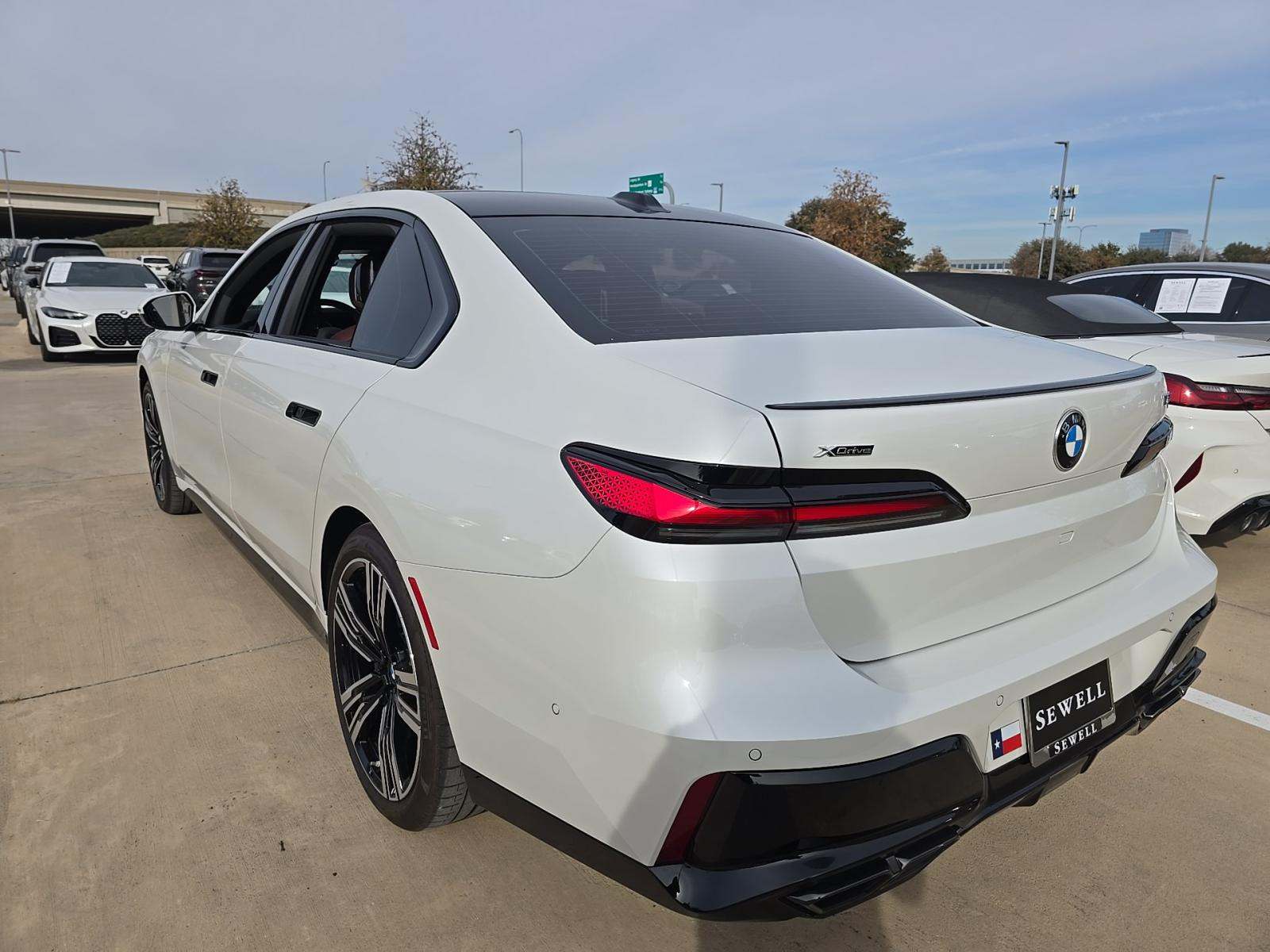 2025 BMW 7 Series 760i xDrive AWD