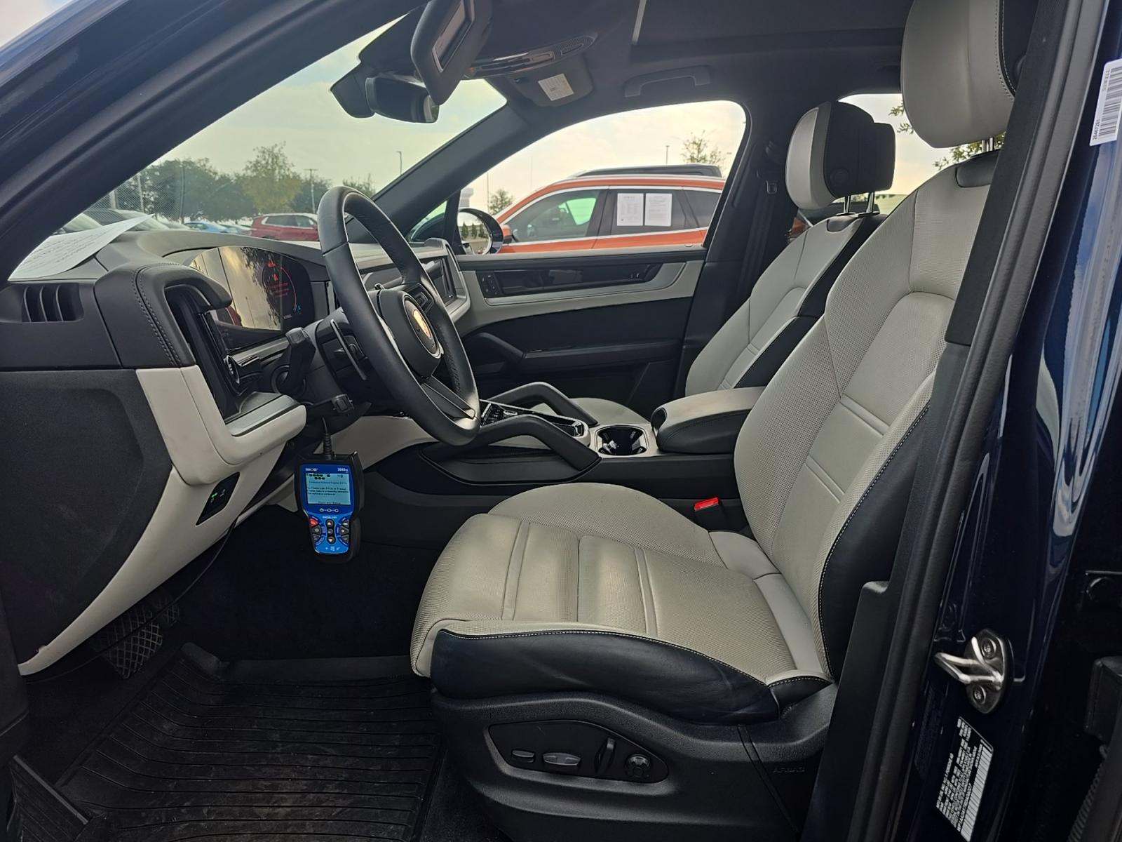 2024 Porsche Cayenne Base AWD