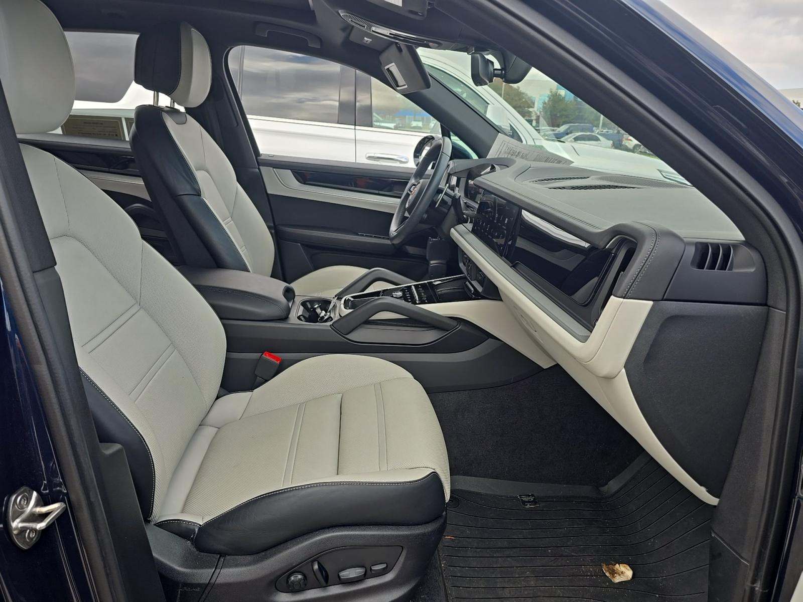 2024 Porsche Cayenne Base AWD