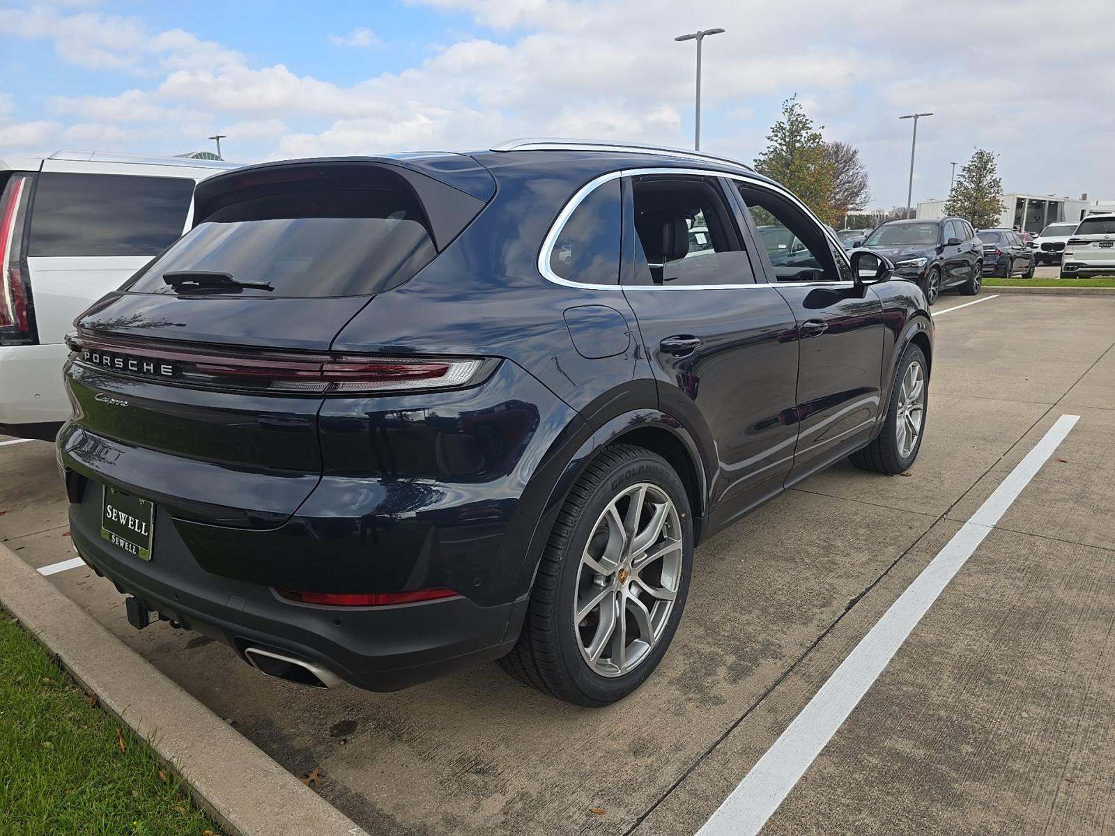 2024 Porsche Cayenne Base AWD