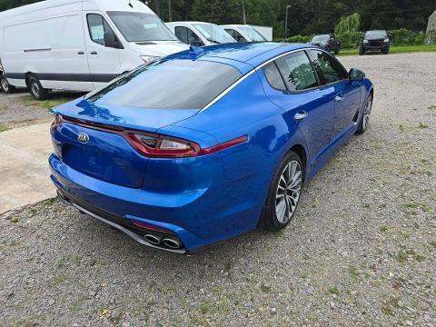 2018 Kia Stinger Premium RWD