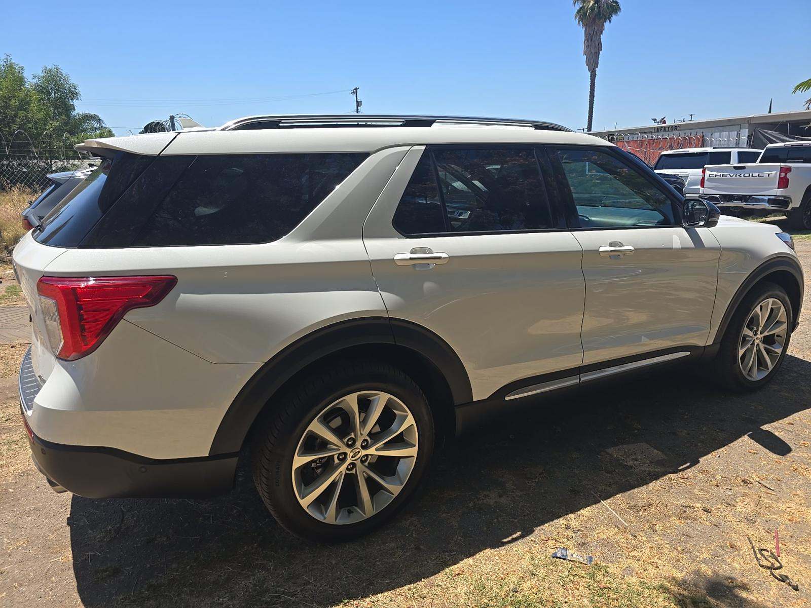 2021 Ford Explorer Platinum AWD