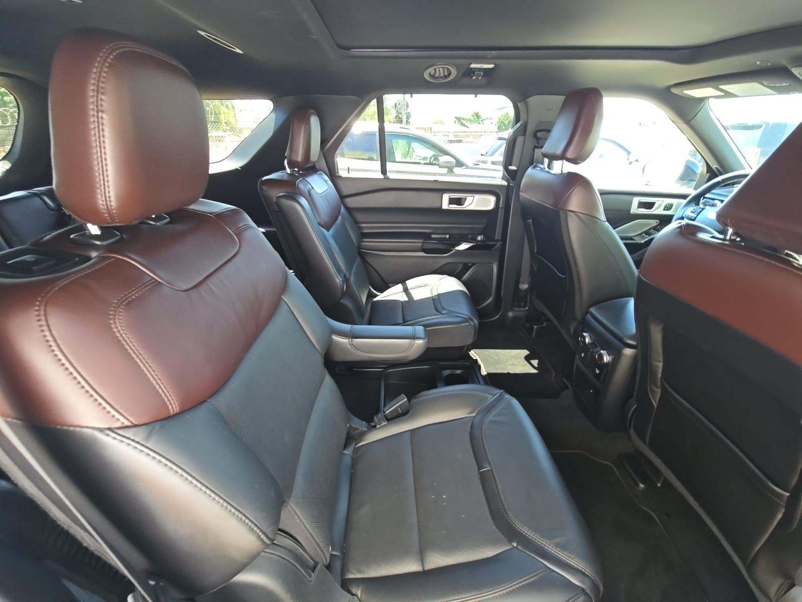2021 Ford Explorer Platinum AWD