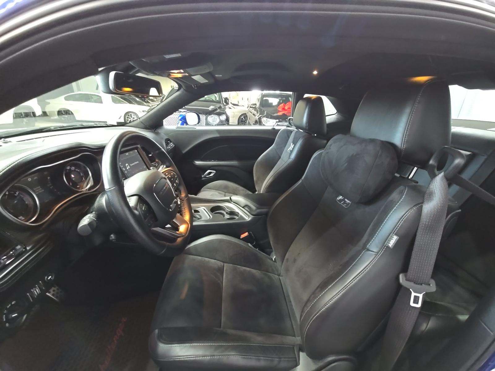 DODGE CHALLENGER - 6