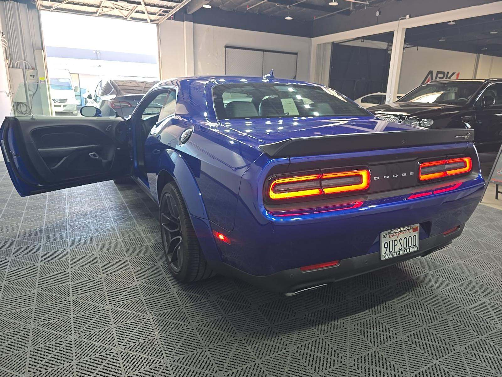 DODGE CHALLENGER - 2