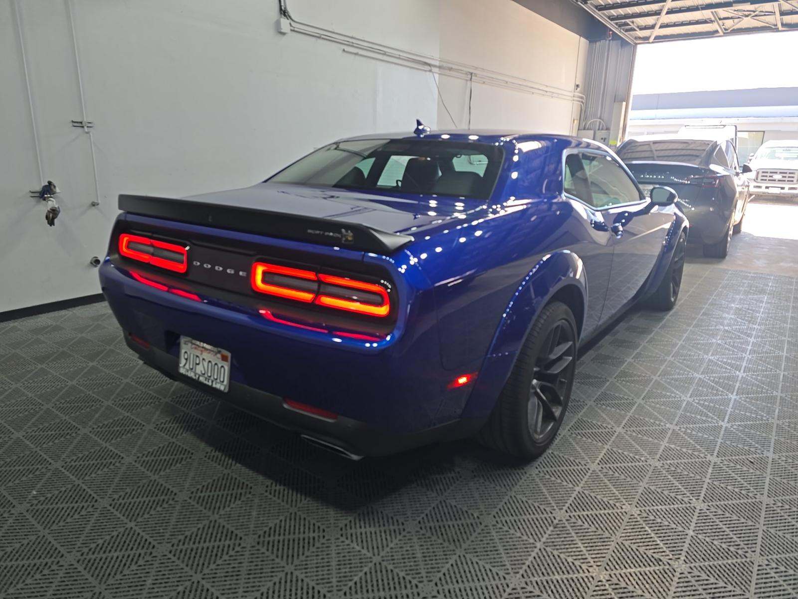DODGE CHALLENGER - 3