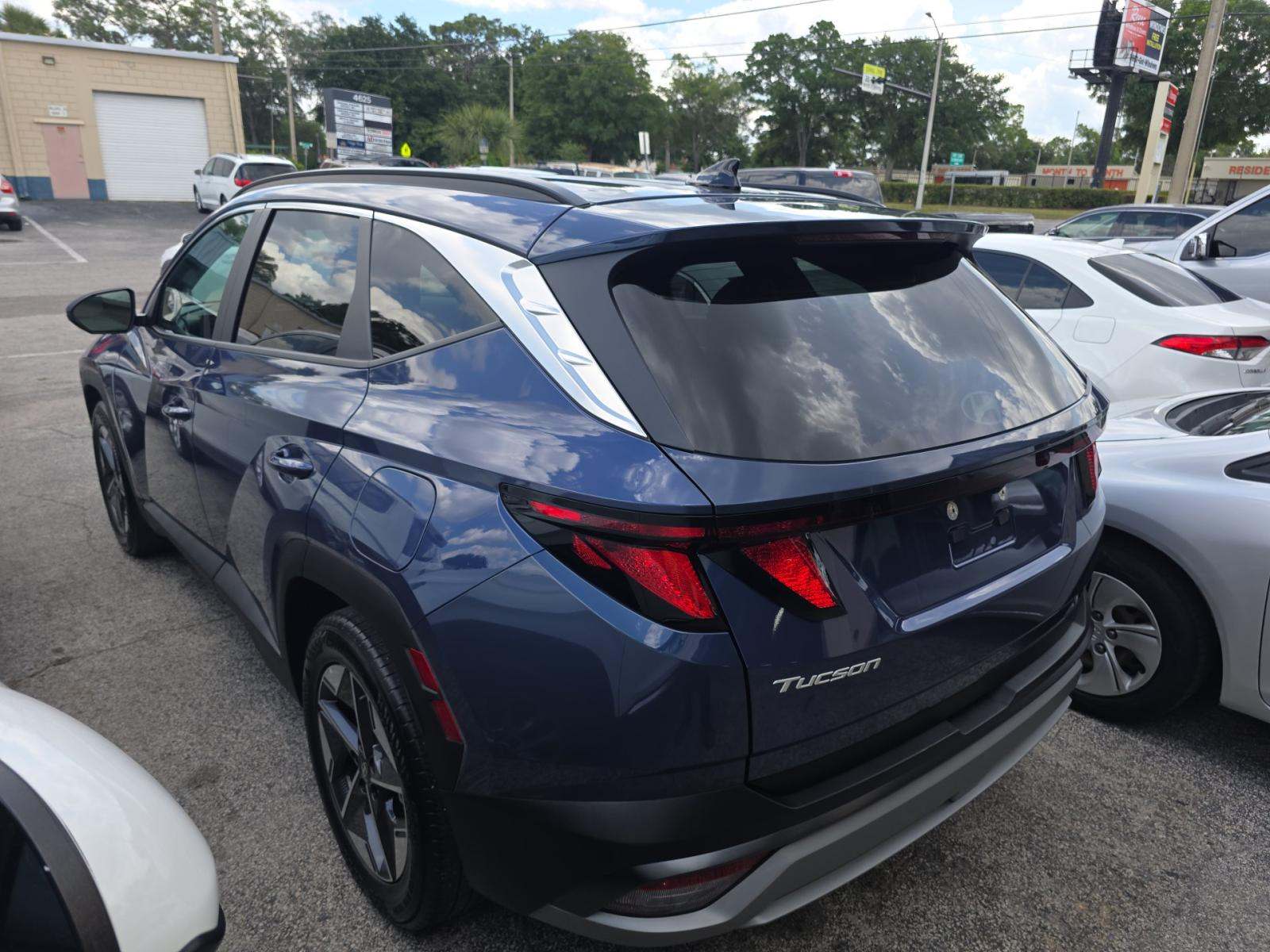 HYUNDAI TUCSON - 2