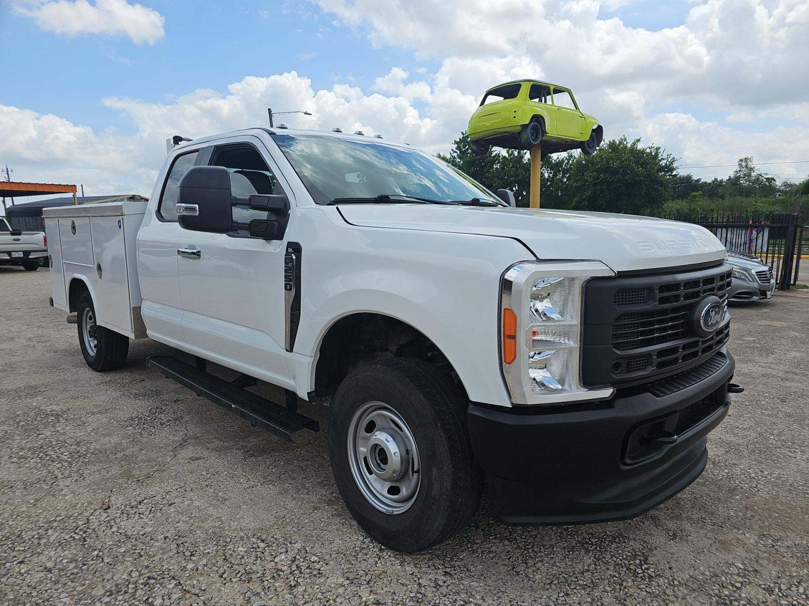 FORD F-250 - 2