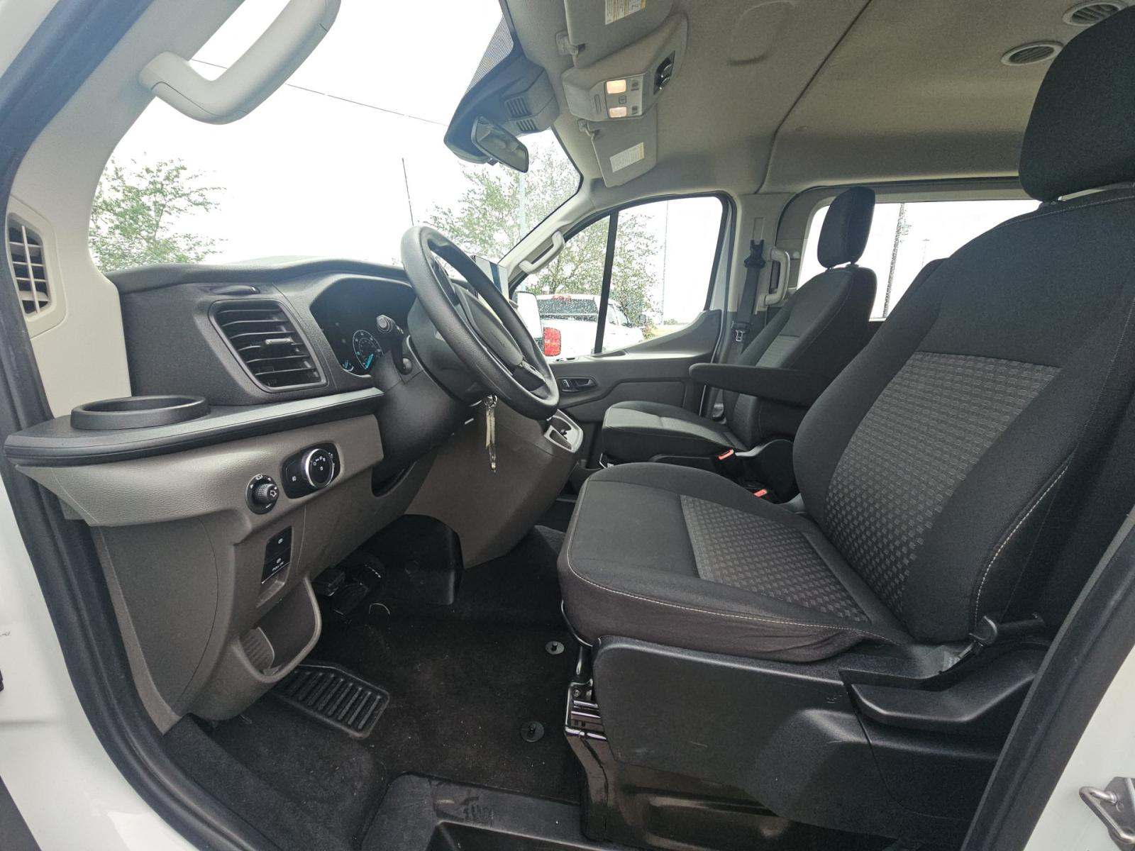 FORD TRANSIT 350 - 6