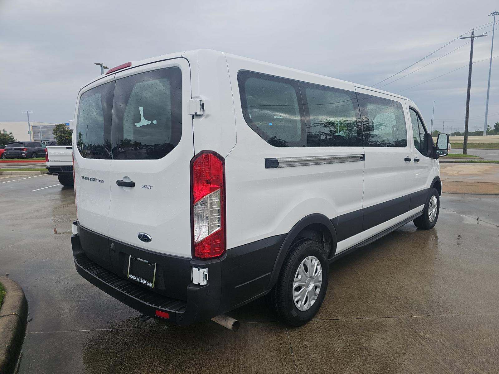 FORD TRANSIT 350 - 3