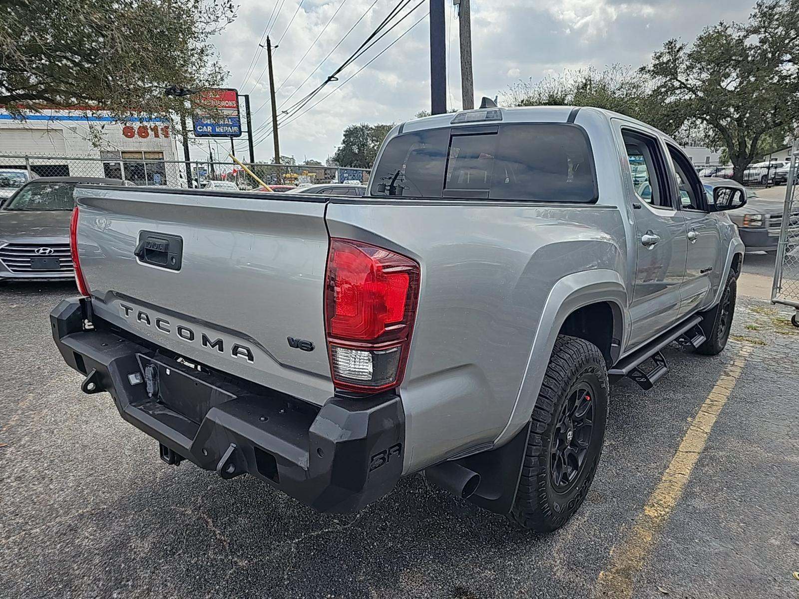 2022 Toyota Tacoma SR5 RWD