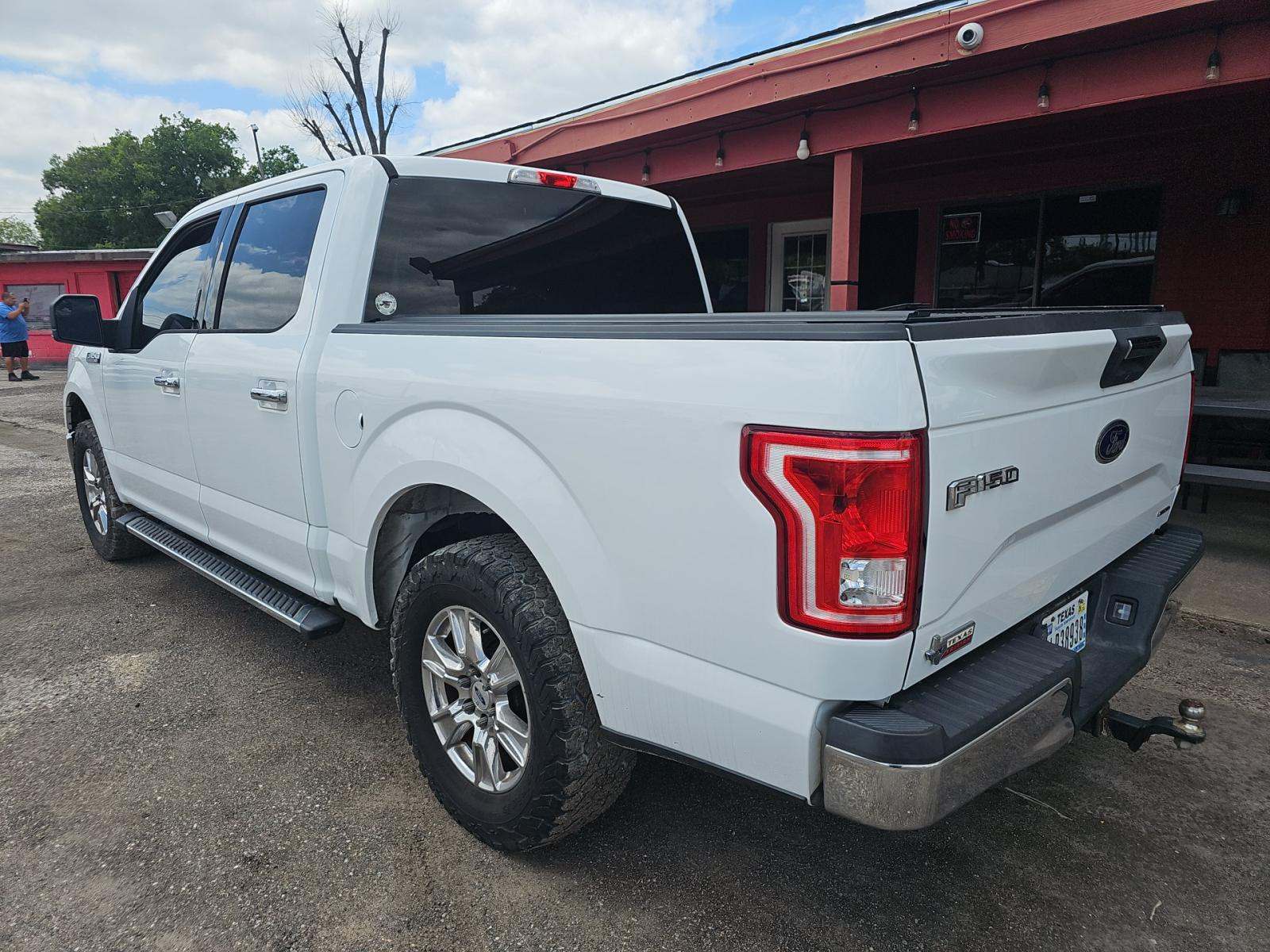 FORD F-150 - 4