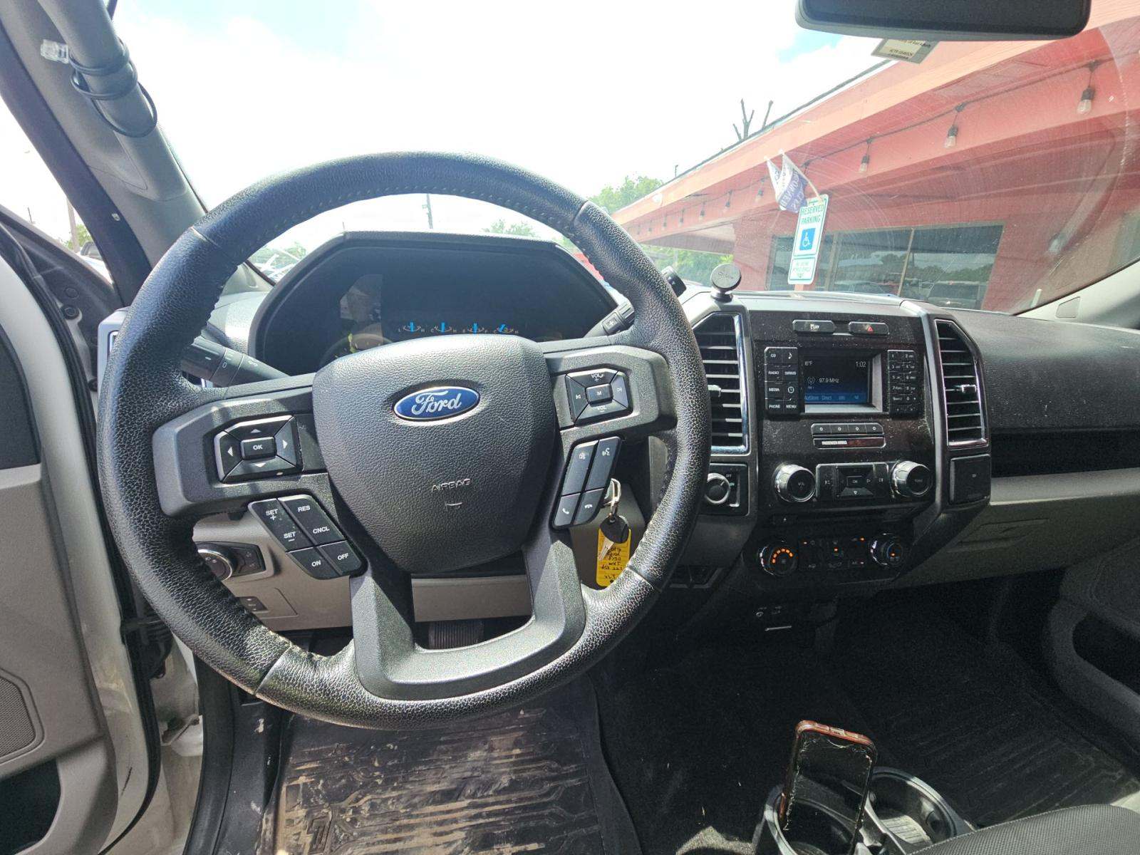 FORD F-150 - 10