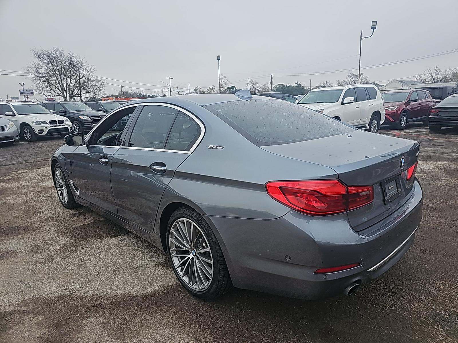 2018 BMW 5 Series 530e iPerformance RWD