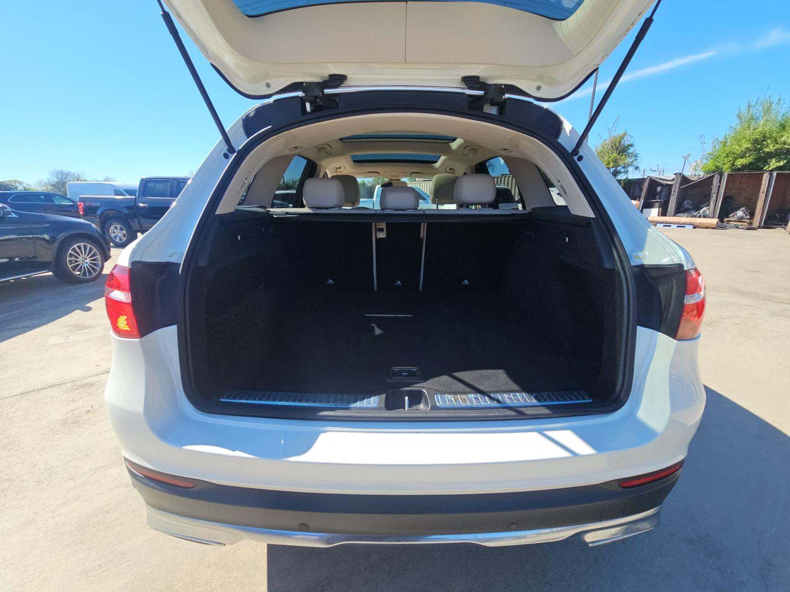 2019 Mercedes-Benz GLC GLC 300 AWD
