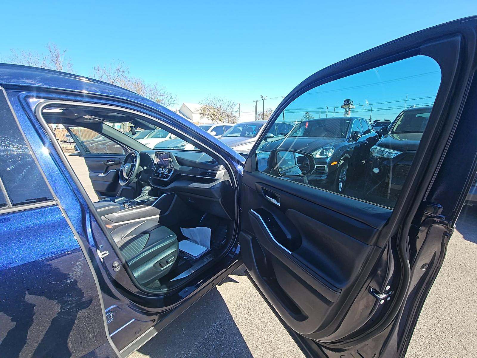 2023 Toyota Highlander XSE FWD