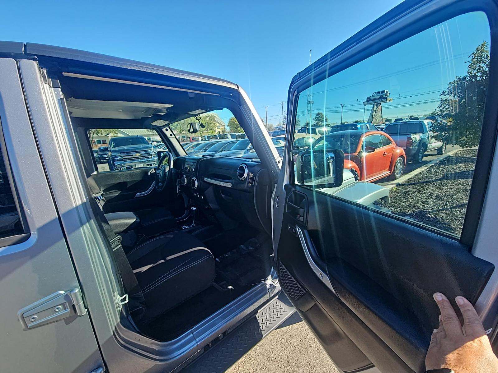 2018 Jeep Wrangler Unlimited Sahara AWD