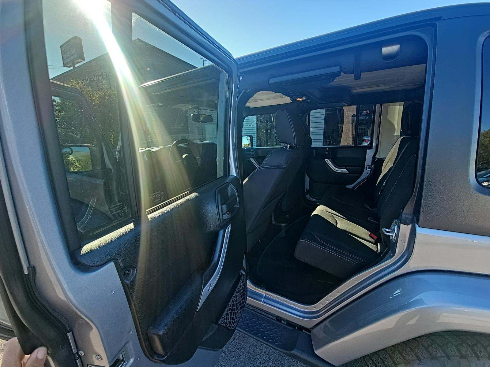 2018 Jeep Wrangler Unlimited Sahara AWD