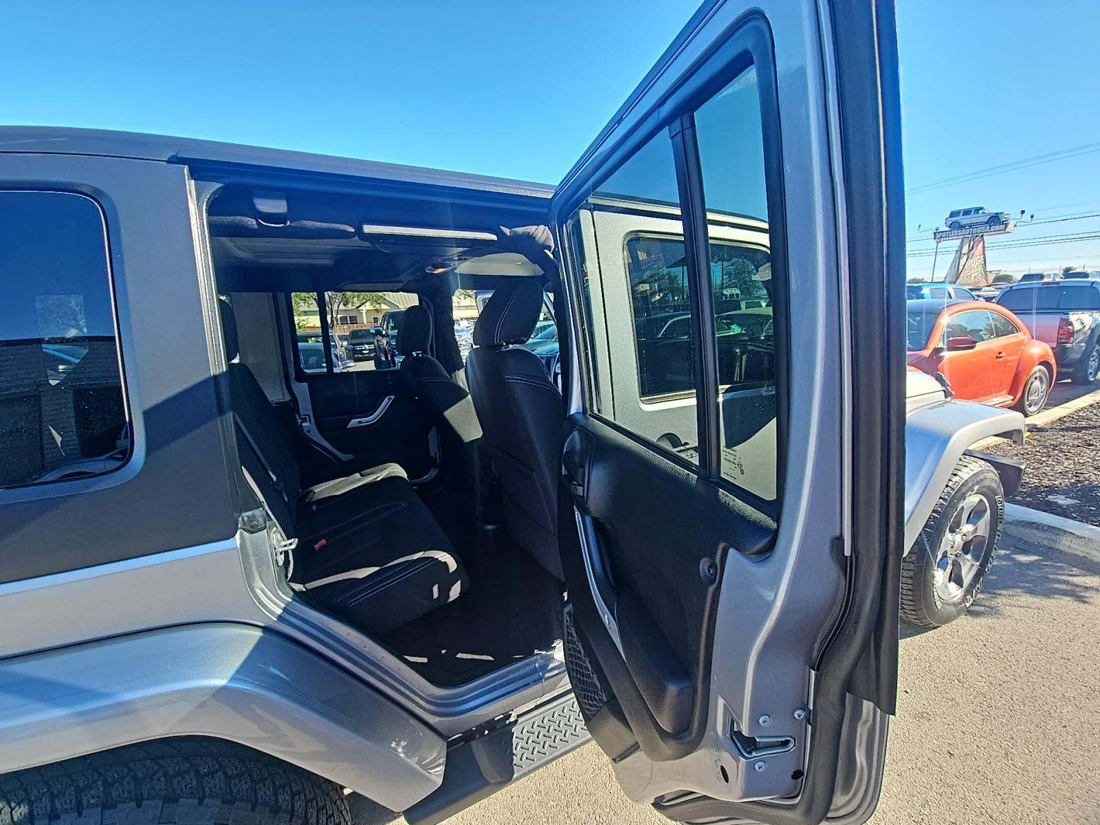 2018 Jeep Wrangler Unlimited Sahara AWD