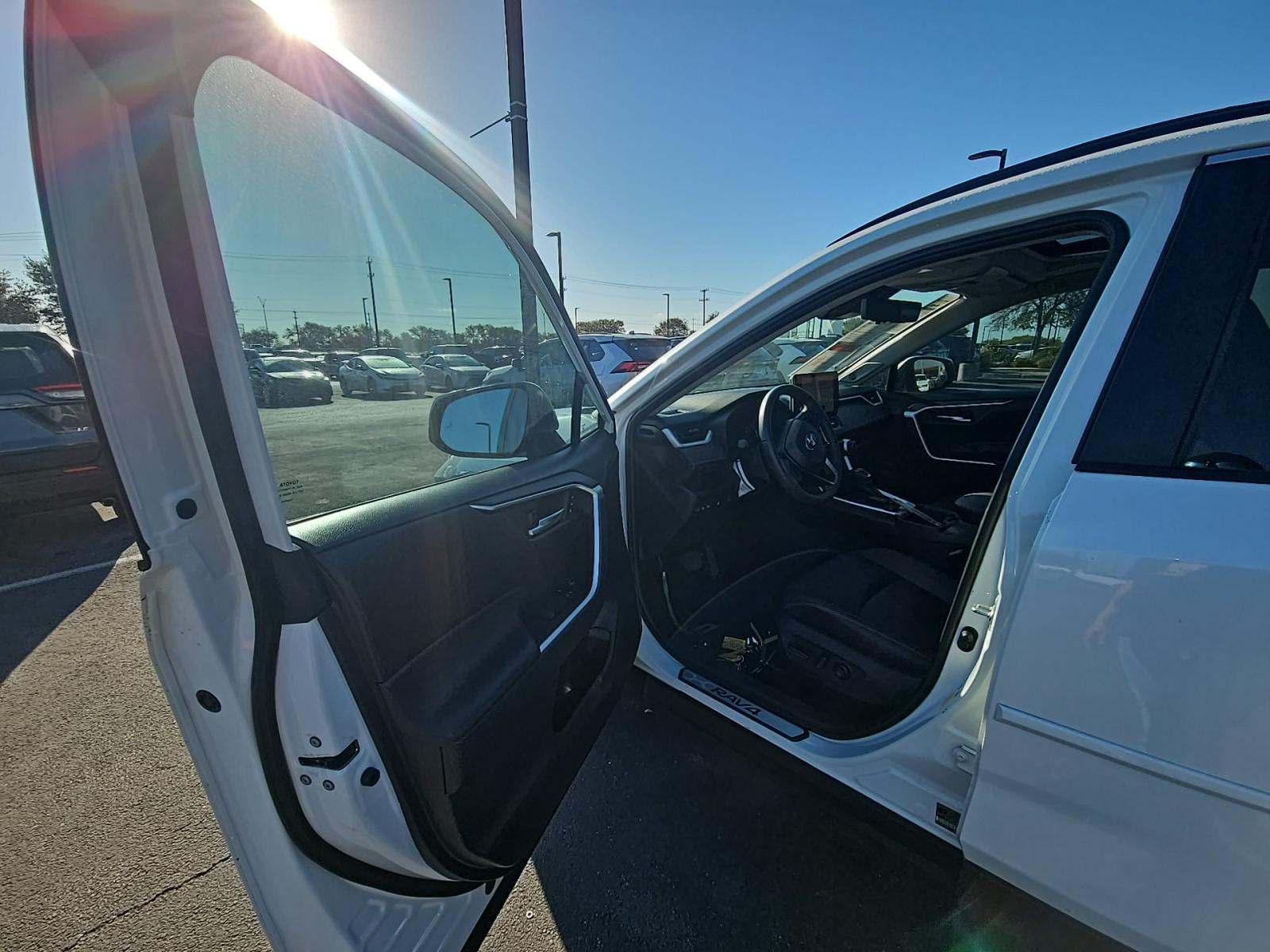 2024 Toyota RAV4 XLE Premium FWD