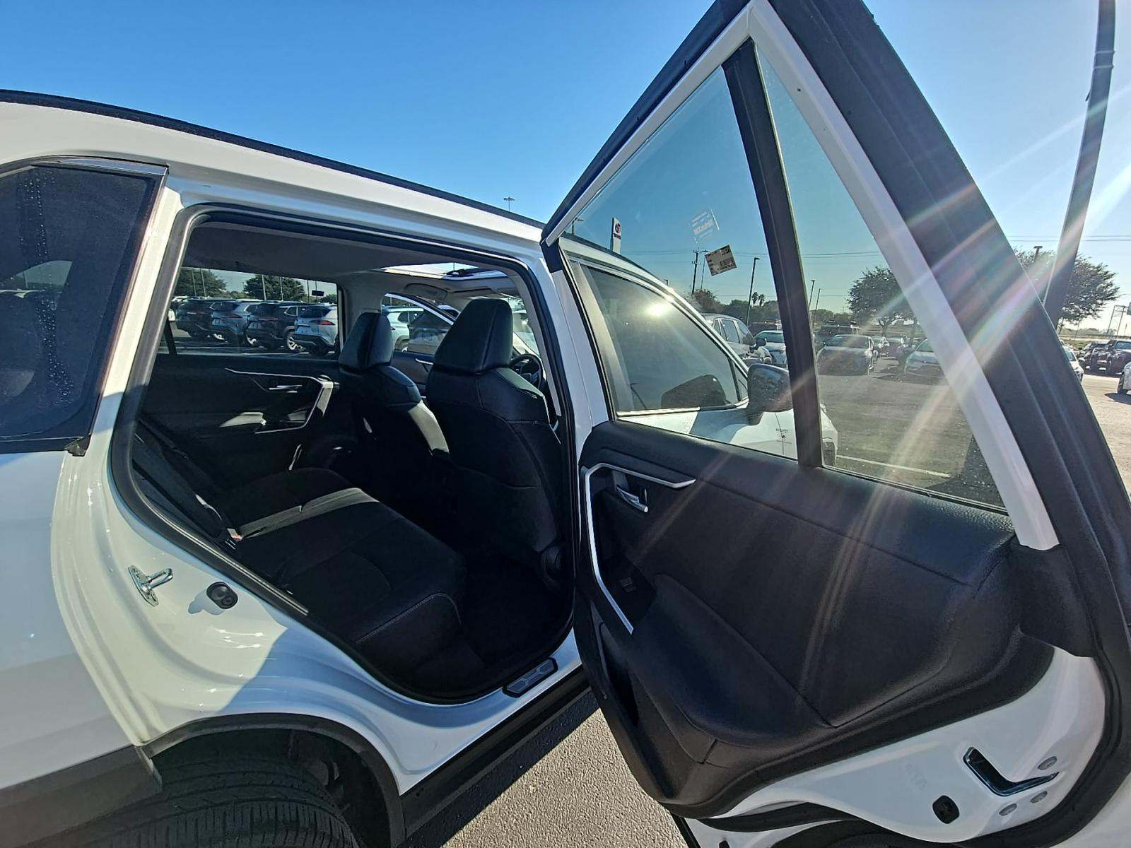 2024 Toyota RAV4 XLE Premium FWD