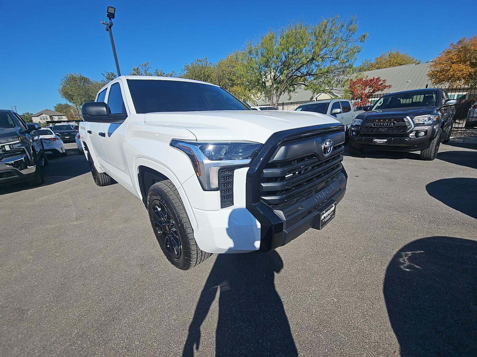 2025 Toyota Tundra SR AWD