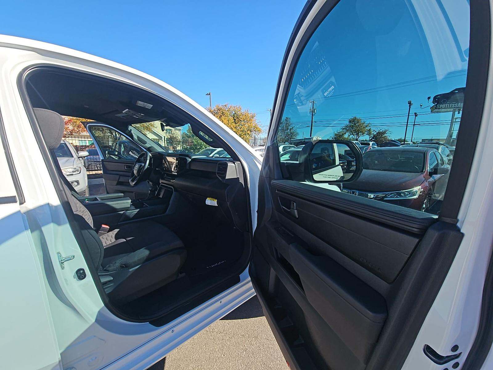 2025 Toyota Tundra SR AWD