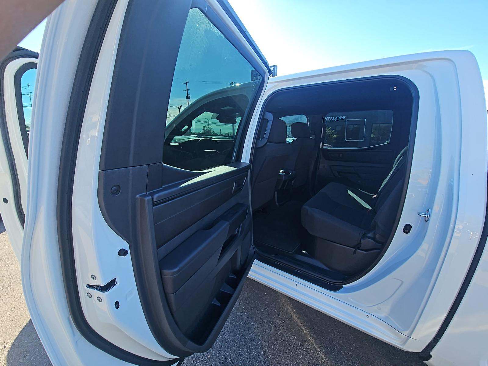 2025 Toyota Tundra SR AWD