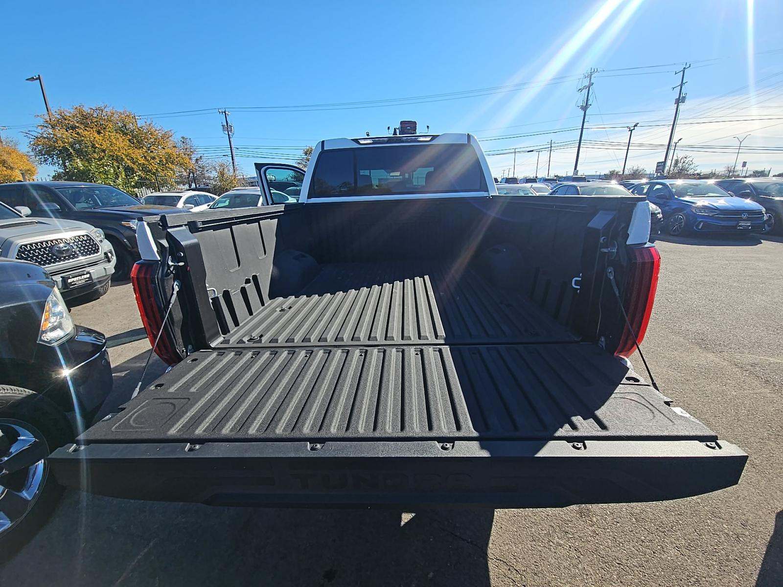 2025 Toyota Tundra SR AWD