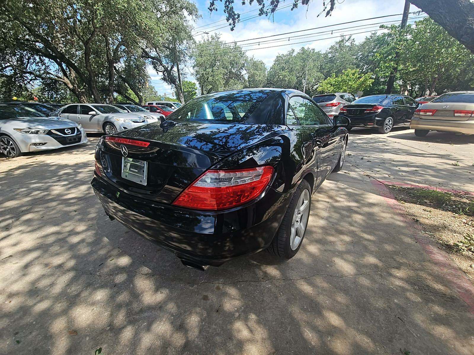 2015 Mercedes-Benz SLK SLK 250 RWD